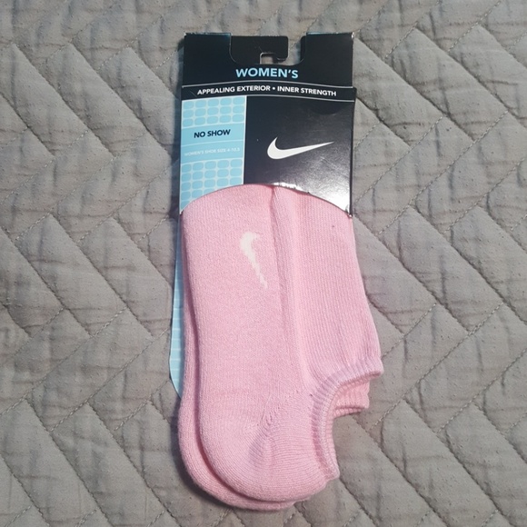 womens pink nike socks